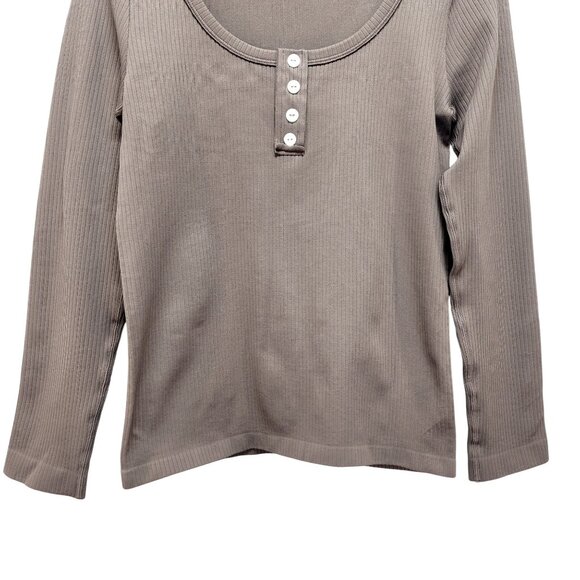 OQQ Long-Sleeve Brown Ribbed Henley Top With Button Detail Size M - Picture 5 of 9